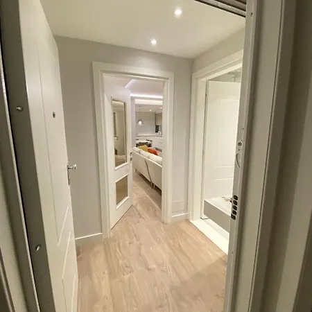 Apartment Fanciest In The Center Of